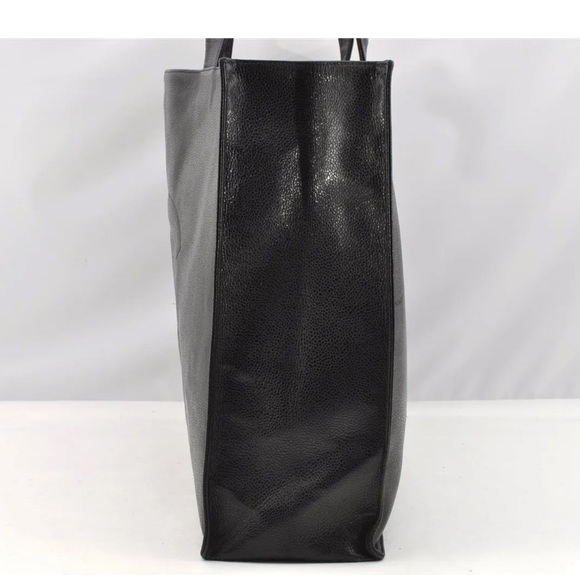 💥💥SOLD—AUTHENTIC CHANEL CC LOGO CAVIAR LEATHER TOTE BAG—SOLD🔥🔥 - Picture 3 of 15